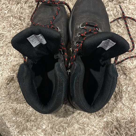 Women’s Columbia hiker 9.5 - Picture 7 of 7